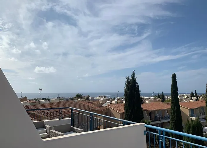 Сasa de vacaciones Regina Gardens - Spacious 3 Bed, 2 Bath Maisonette *