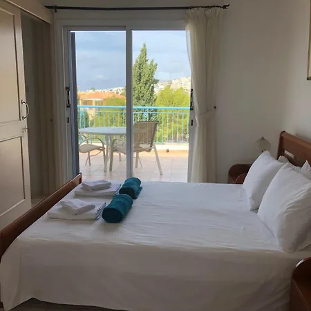 Prázdninový dům Regina Gardens - Spacious 3 Bed, 2 Bath Maisonette