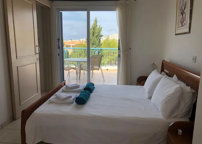 بيت للعطل Regina Gardens - Spacious 3 Bed, 2 Bath Maisonette